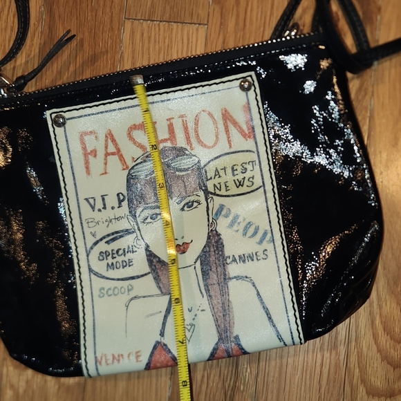 BRIGHTON BAG PATENT FASHION GLAMOR NICE SHAPE CROSSBODY - Picture 15 of 15
